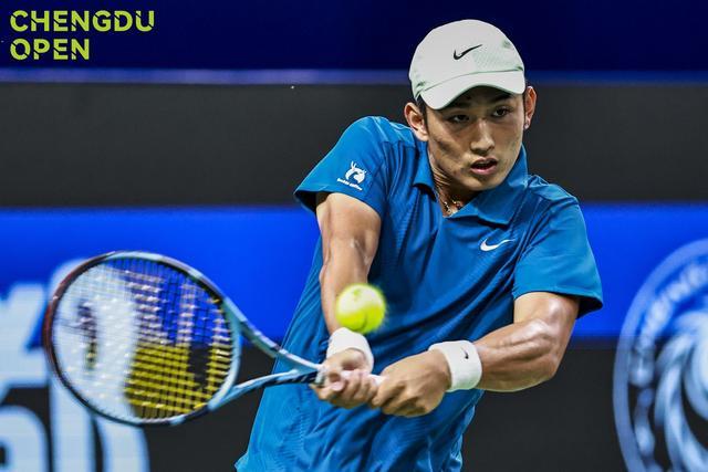 他是本次比 他是本次比